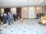 04082565-กรรมการและเลขาธิการมูลนิธิฯ นำนักศึกษาที่ได้รับพระราชทานทุนการศึกษาเฝ้าทูลละอองพระบาท กราบถวายบังคมลาไปศึกษาต่อ ประจำปี 2565