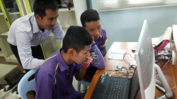 Kidbright 3D หุ่นไต่_180814_0036