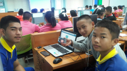 Kidbright 3D หุ่นไต่_180814_0060