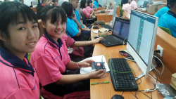 Kidbright 3D หุ่นไต่_180814_0066