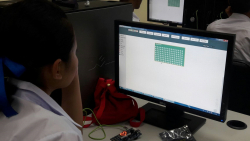 Kidbright 3D หุ่นไต่_180814_0087